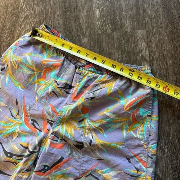 Patagonia Men's SMALL Baggies shorts Birds Of Paradise Swim Trunks Lined - Picture 12 of 16